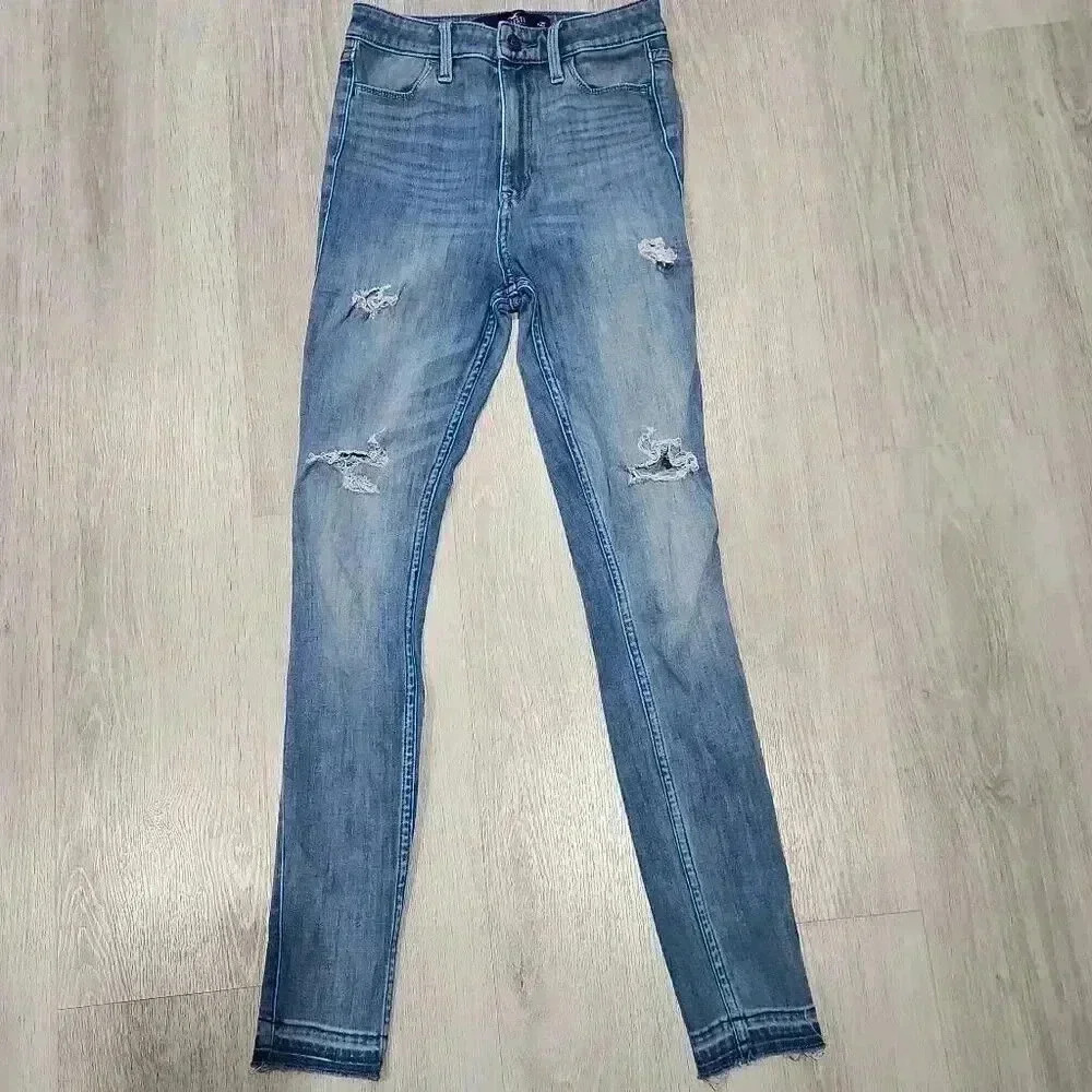 Hollister Women's Ultra High-Rise Extreme Skinny Jeans Light Wash Blue 25W 30L